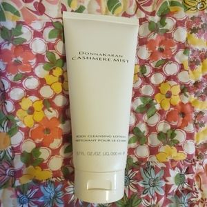 Donna Karan Cashmere Mist Body Cleansing Lotion